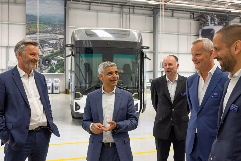 London Mayor inaugurates Vodafone Trucks' Hub to mark start of UK customer operations